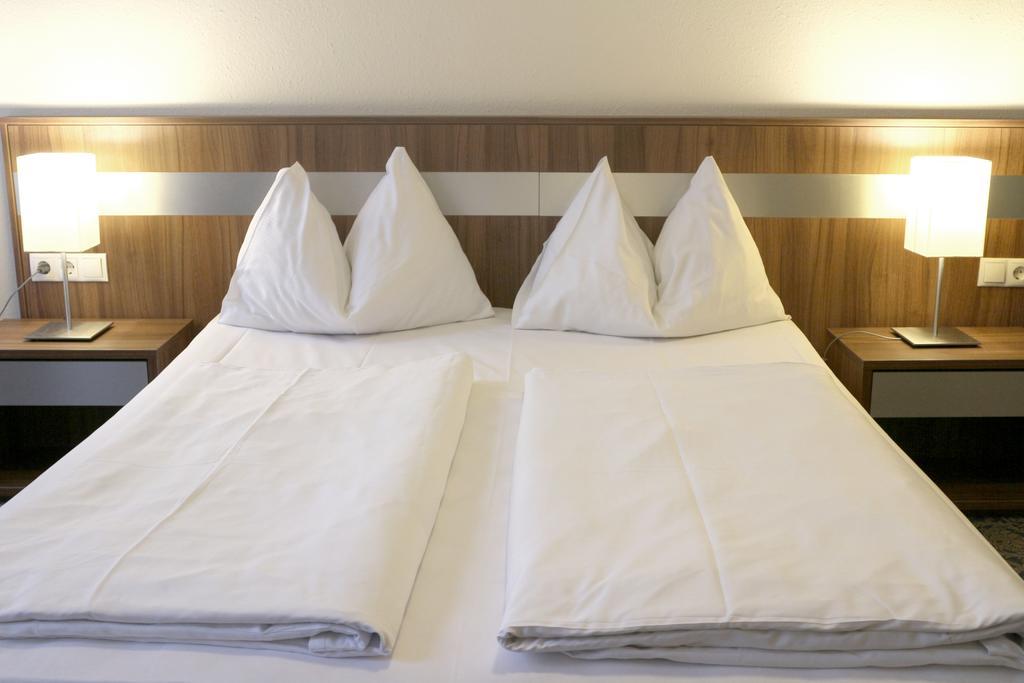 Hotel Carina Bécs Kültér fotó