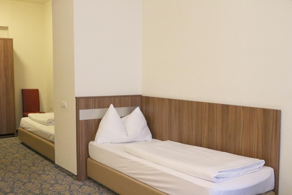 Hotel Carina Bécs Kültér fotó