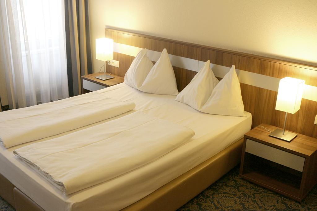 Hotel Carina Bécs Kültér fotó