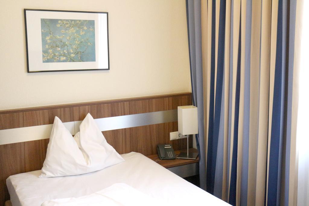 Hotel Carina Bécs Kültér fotó