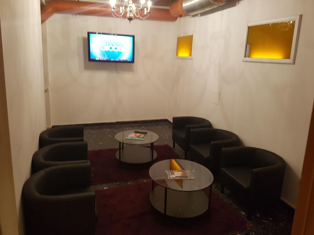 Hotel Carina Bécs Kültér fotó