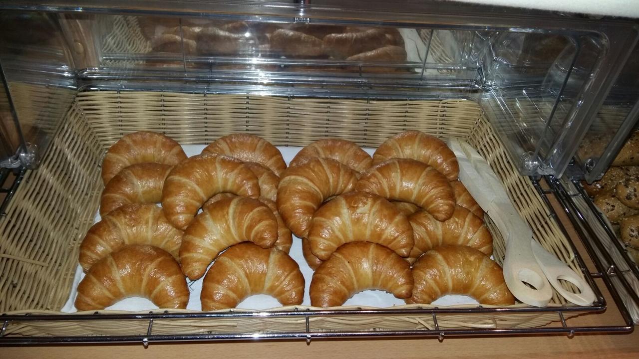 Hotel Carina Bécs Kültér fotó